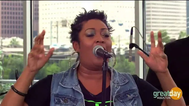 The Keeshea Pratt Band performs "Shake Off These Blues"