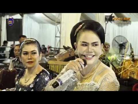 Taluan Sinden Mimi Hj. Ugi dari Cikedung bersama Sandiwara BRI BINA REMAJA INDAH