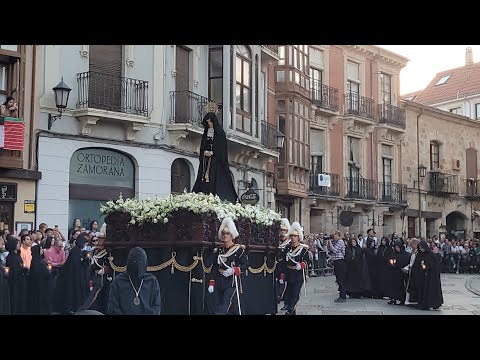 Procesión de la Sección de Damas de la Virgen de la Soledad