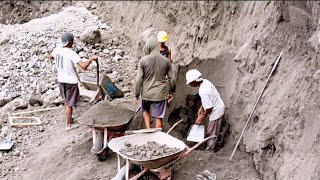 Download Lagu Loading Sand Coming Down From High Cliffs  MP3