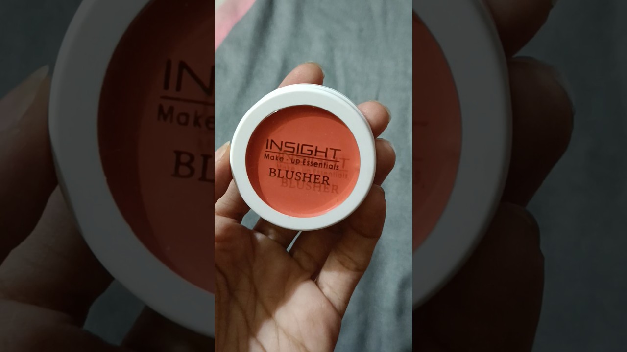 Insight Blusher Review||shade- soft salmon