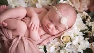 Newborn Photography by Marci Worlton Photography