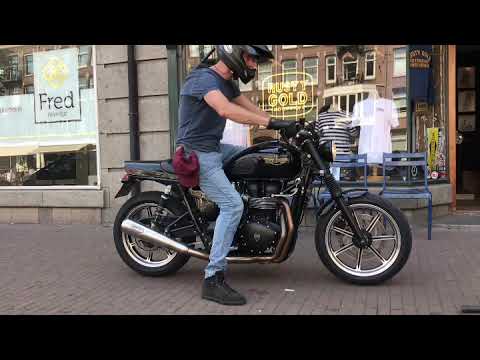 Henry van Loon and his beautiful customized Triumph Bonneville SE on the Rusty Gold Moto Catwalk