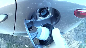 Как открыть крышку топливного бака KIA RIO
