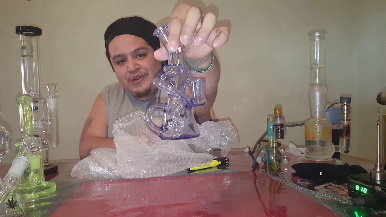 Big Free Bong unboxing happy 2018
