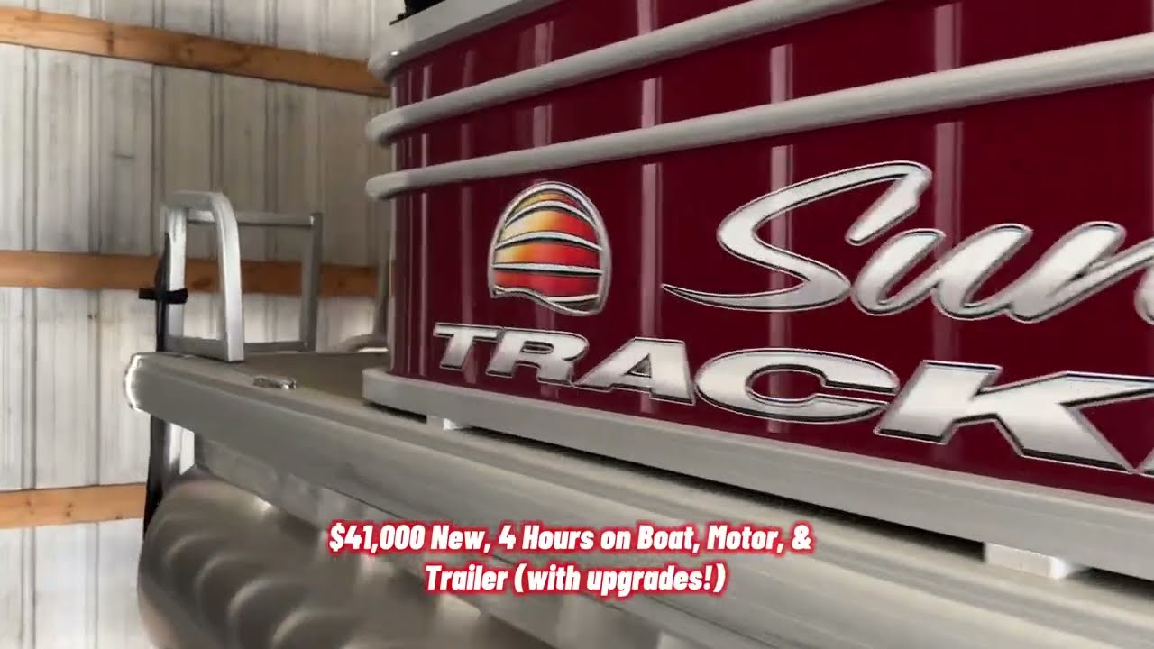 Sun Tracker Bass Pro Fishing Pontoon 22 feet DLX20