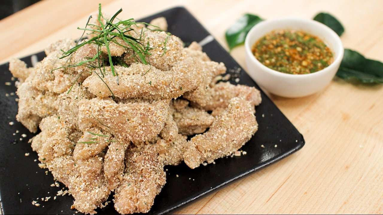 Dusty Chicken Recipe! ไก่คลุกฝุ่น - Hot Thai Kitchen