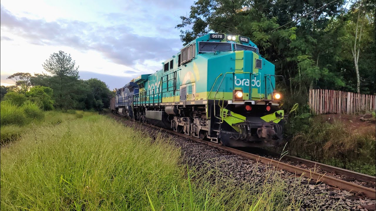 Dash Train Rumo Trem com dupla de DASH-9 BRADO/RUMO ao entardecer - YouTube