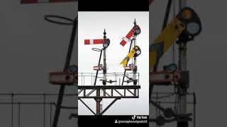 Semaphore signals Semaphore signals