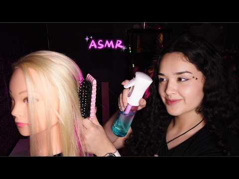 ASMR cabeleireira e maquiadora