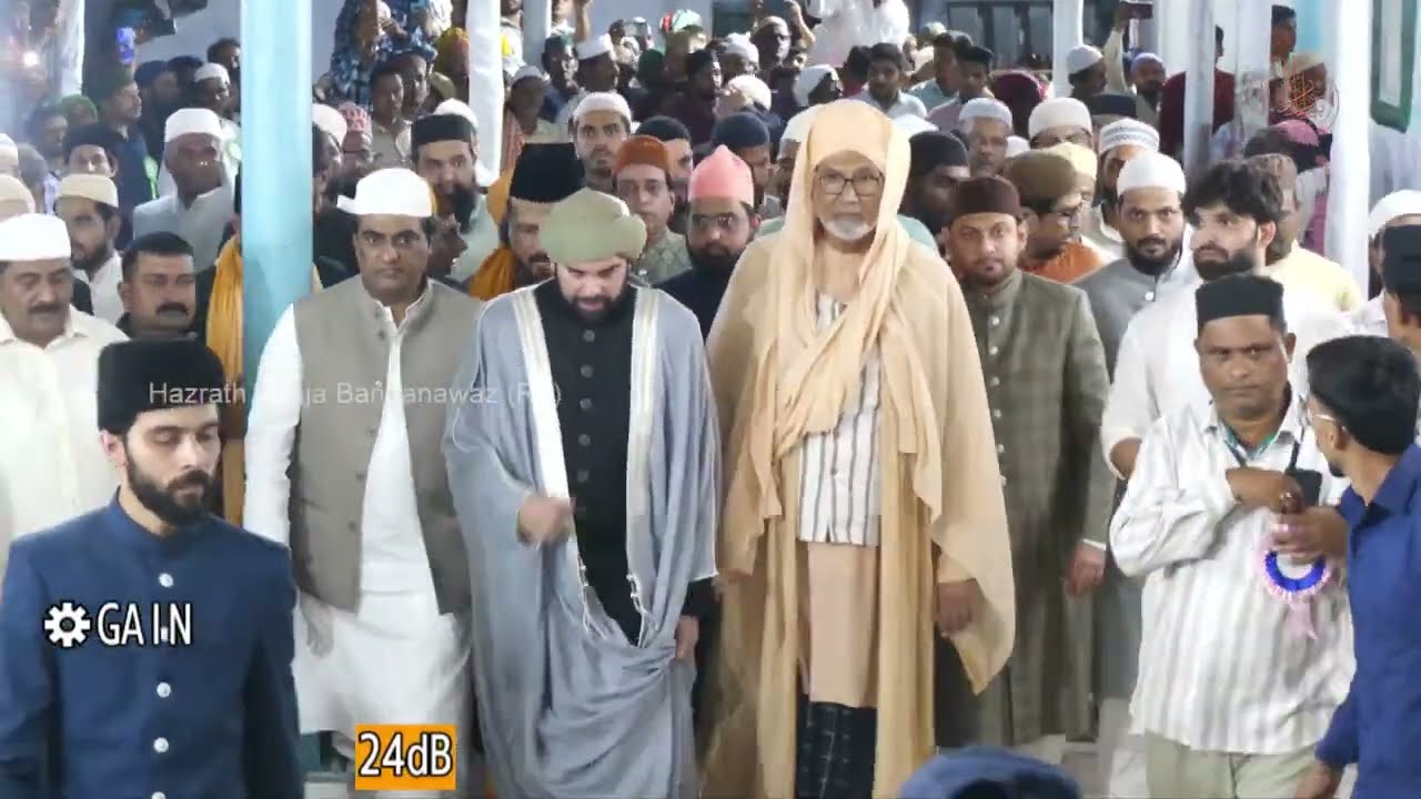 Reception of Sandal at Gyarah Seedhi | 621st Urs Hazrath Khaja Bandanawaz Gesudaraz (Rh) | 14-05-25