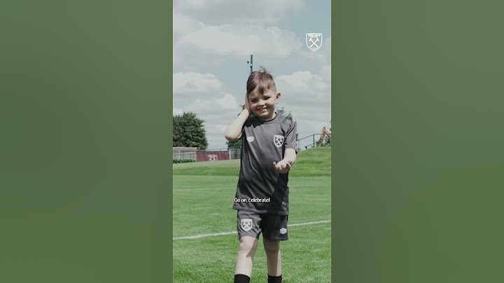 Elliott's Inspiring Gift to Jarrod Bowen 💪⚒️
