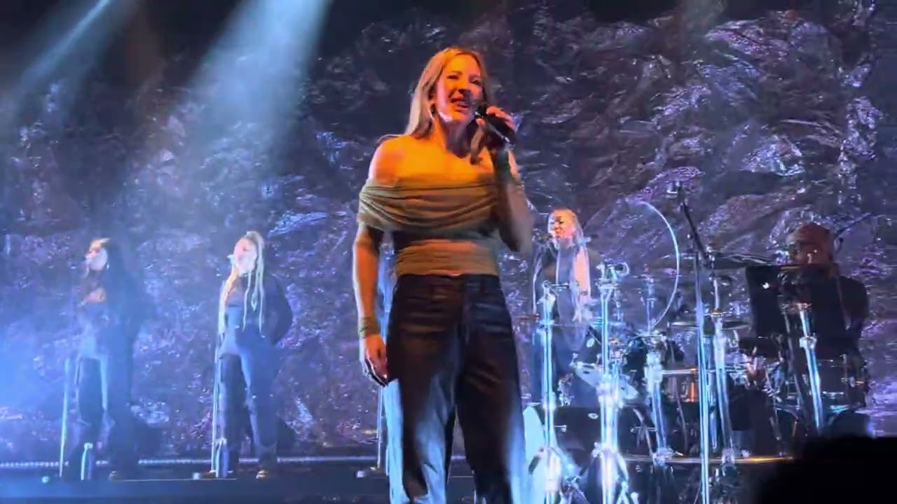 Ellie Goulding - Outside (Live from 2023.11.07 Higher Than Heaven Tour, Berlin, Germany)
