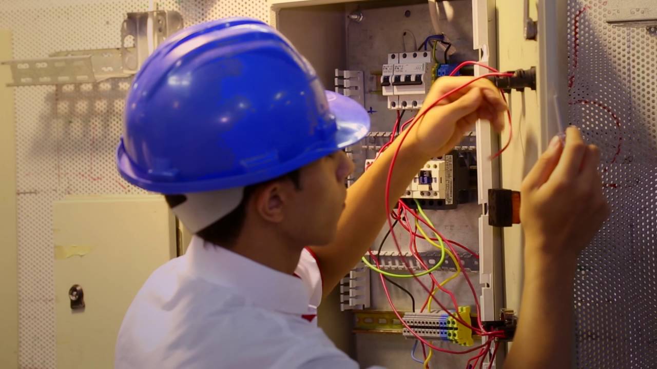 الفلم الوثائقي للكلية التقنية بالمدينة المنورة - قناة طابة