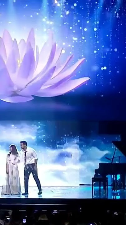 hania amir & azaan sami live performans #ytshorts #showbiz