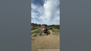 3 STEP TUTORIAL ON HOW TO SPIN YOUR BIKE AROUND #letsgo #moto #enduro #hardenduro #braap #offroad