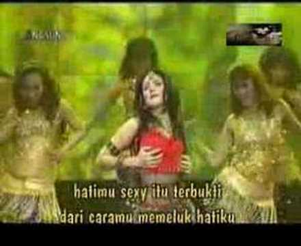 Mulan jamela Mahluk tuhan paling sexy ...Cilacap