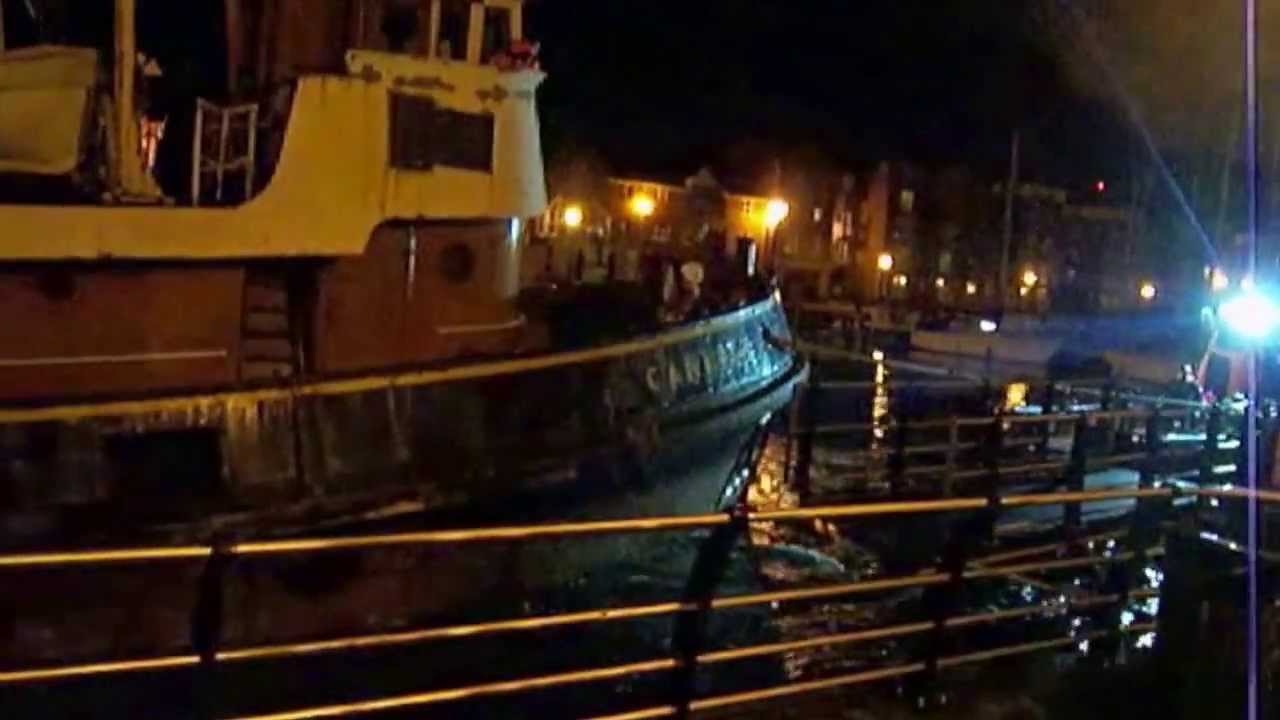 Swansea Tug Canning, moving to dry docks YACHTS.CO International