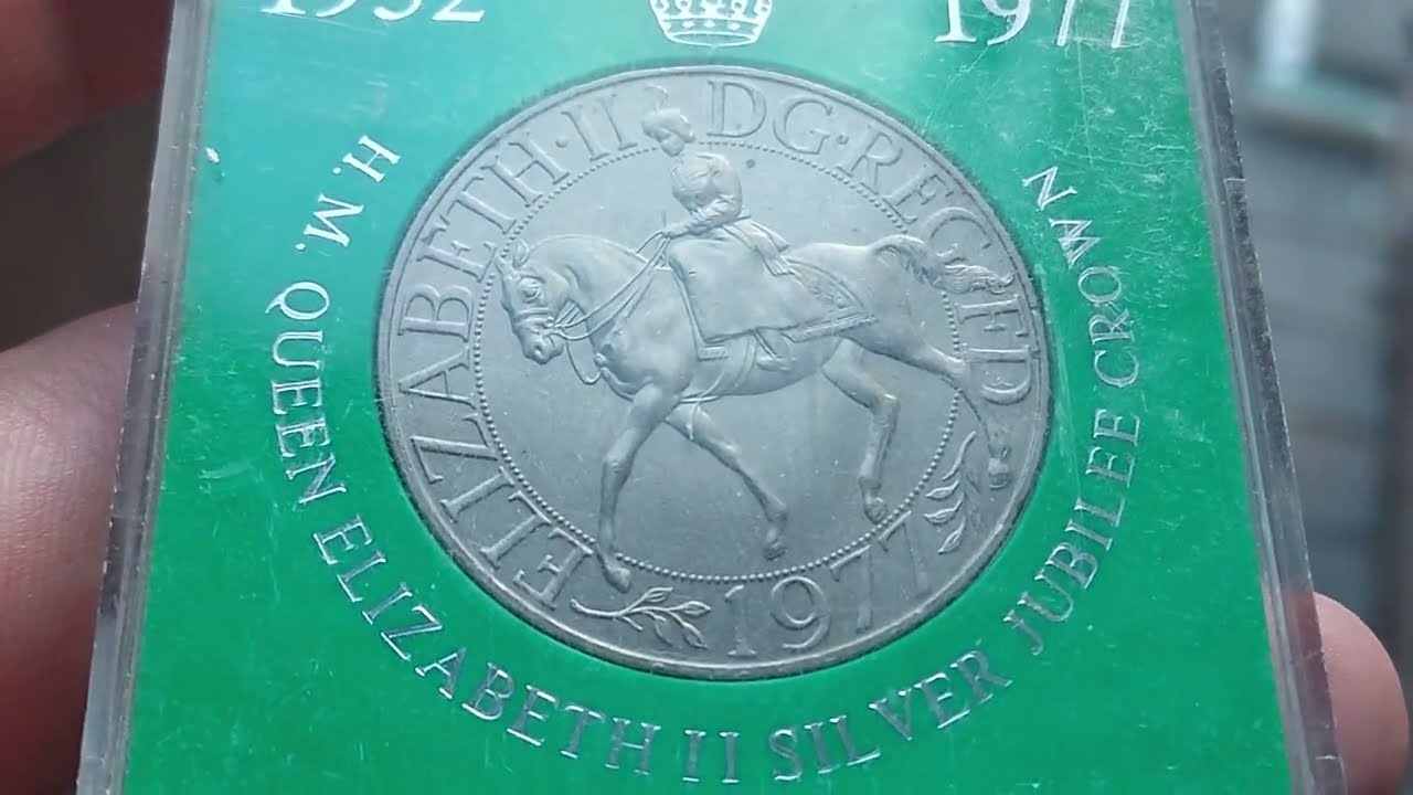 UK 1977 PLATINUM JUBILEE ONE CROWN COIN REVIEW + VALUE - YouTube