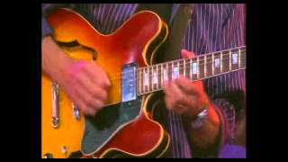 Larry Carlton - Room 335 - Live Performance - Jazz A Vienne chords