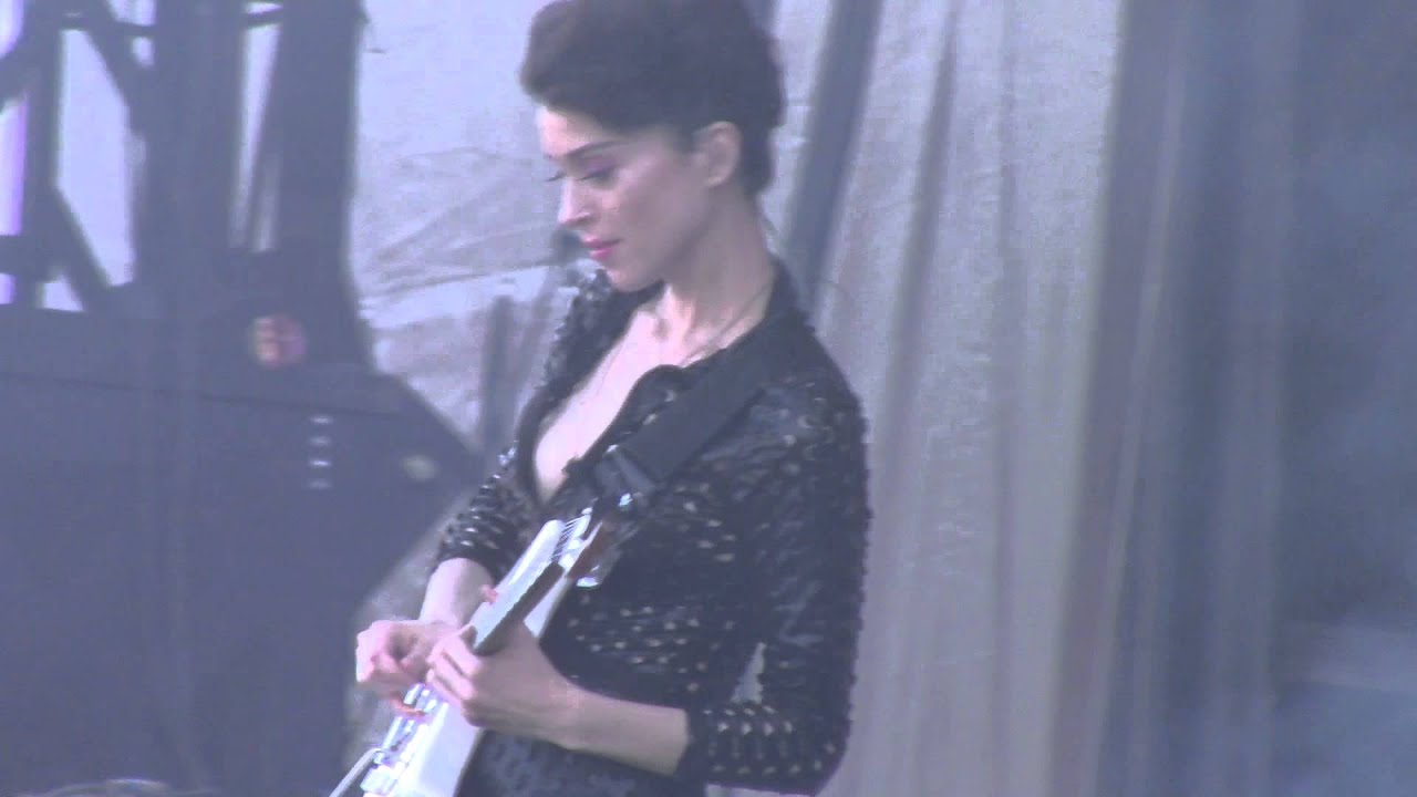 St. Vincent Rattlesnake live Osheaga 2015 YouTube