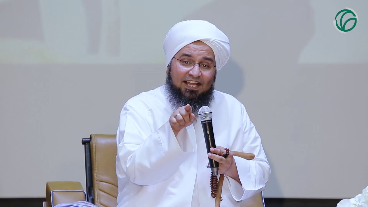 طالب يسأل:  ما هو الأزهر؟ ولماذا الأزهر؟ - الحبيب علي الجفري - جامعة المنصورة