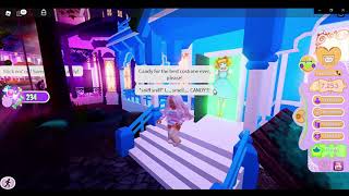 Surviving The Night - Miss Catty Playz - Royale High - Roblox!