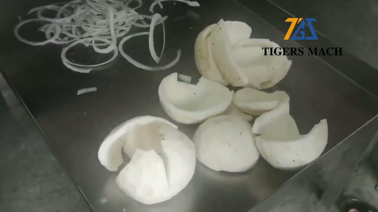 Automatic coconut meat cutter machine for coconut chips slicers in coconut processing equipment