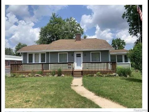 1136 Michigan Avenue, Adrian, MI home video tour