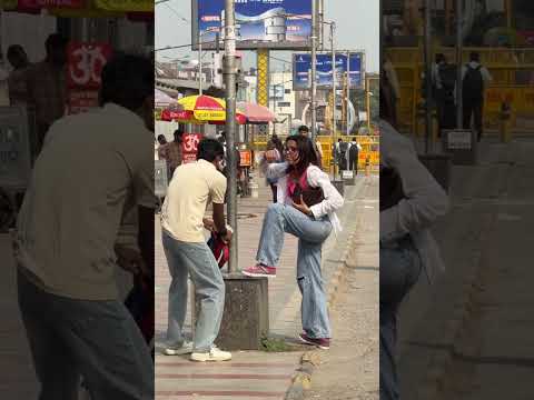 सुन्दर हो सकती है Smart नहीं 😂 #comedyprank #funny #comedyforever #comedy #comedyvidoes #prank