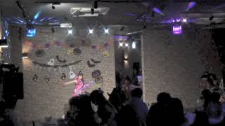 「White Rabbits Halloween Party」でMOMOピョンが披露した「夏祭り」の...