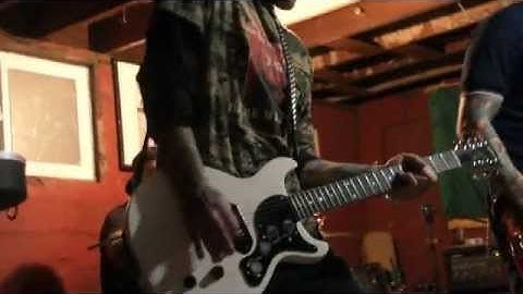 NOI!SE "Idle Action" music video