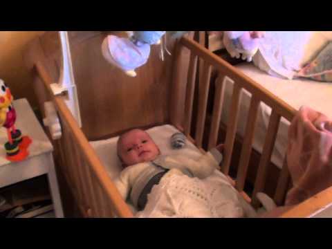 Video: Mothercare bringt Peter Rabbit Baby-Kleidung Linie und es ist bezaubernd