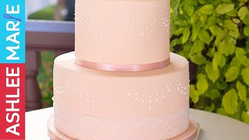 how to stencil on a cake with royal icing