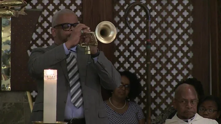 Terence Blanchard ends Leah Chase's funeral with b...