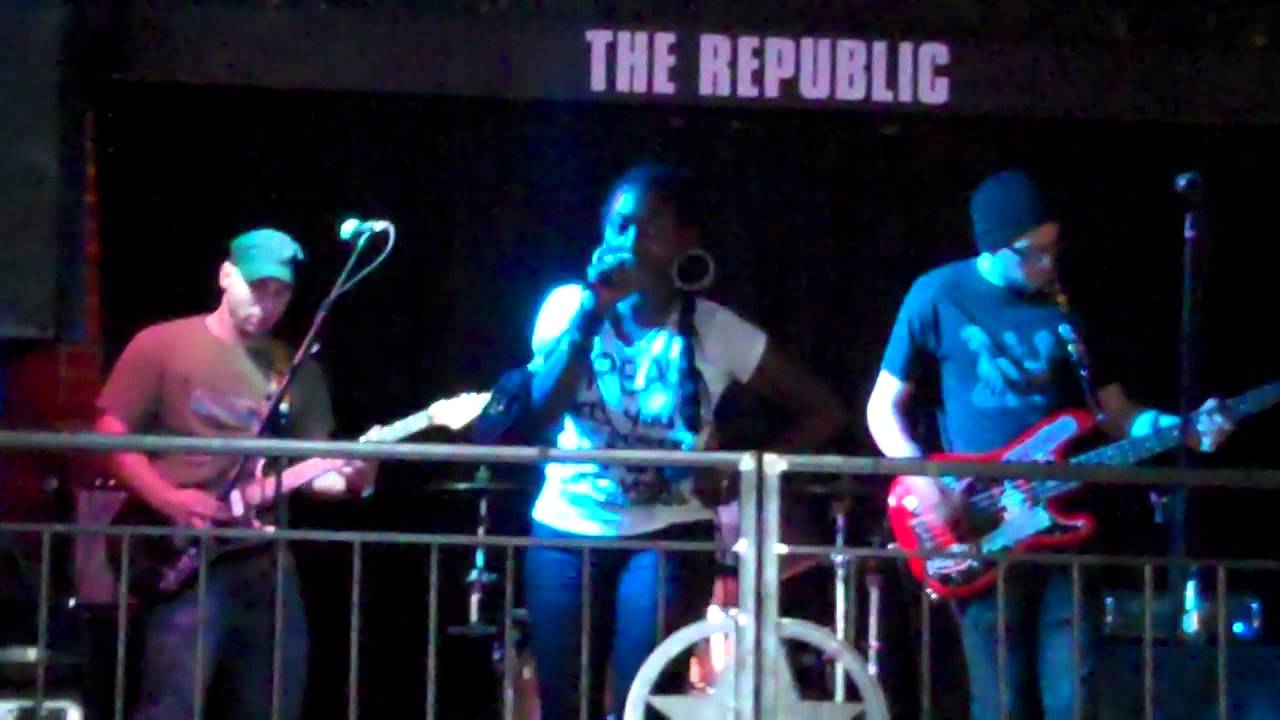 BitterUpTheSweet - Sanitgold "Lights Out"