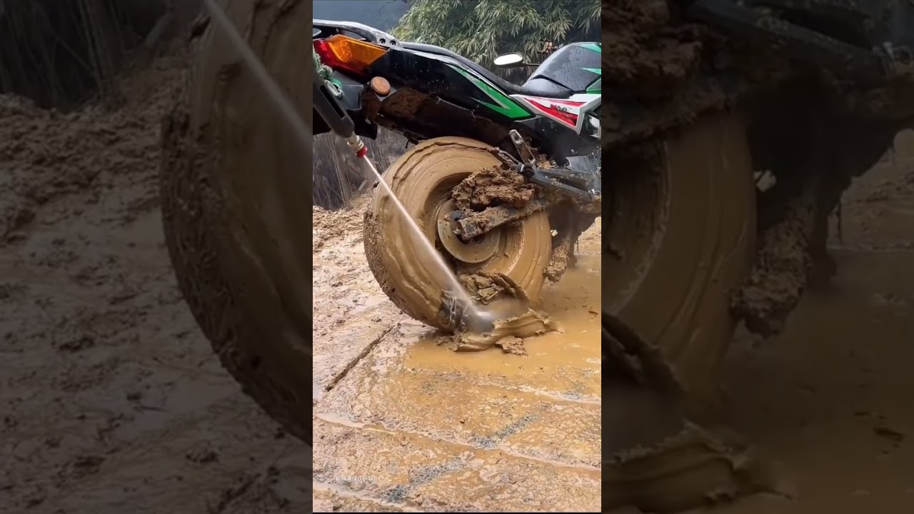 Bike cleaning machine 