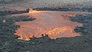 LAVA LOUNGE:  Lava Pool moves towards me, Science at ICELAND VOLCANO ERUPTION 2022