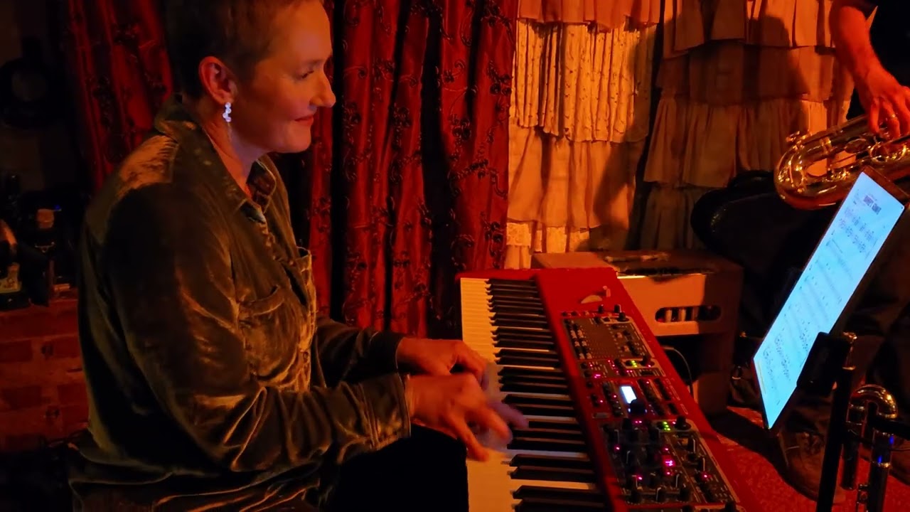 The Dr.Jared Sims Quartet: Doing Ronnies Groove: Live @ The Hive, Boston