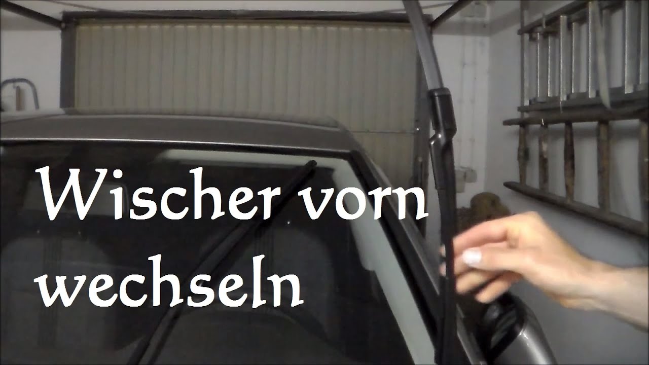 Scheibenwischer vorn wechseln beim VW Golf 7 wechseln Aerowischer