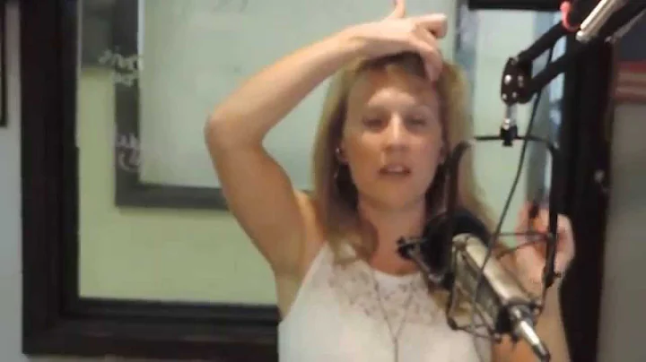 Cole Echols Takes on Julie K. in the 8-Second Chal...