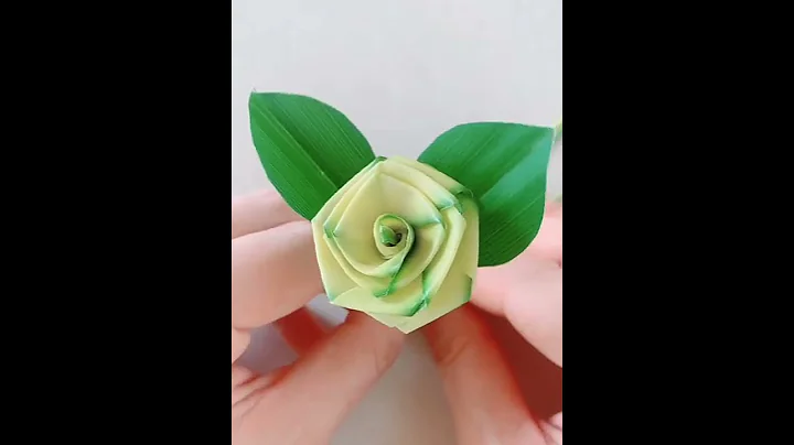 How to Make Palm Leaf Rose
