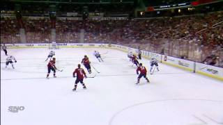 Leafs Capitals - Phil Kessel Scores - 111209