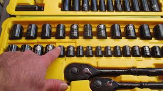 How to use a ratchet and socket set