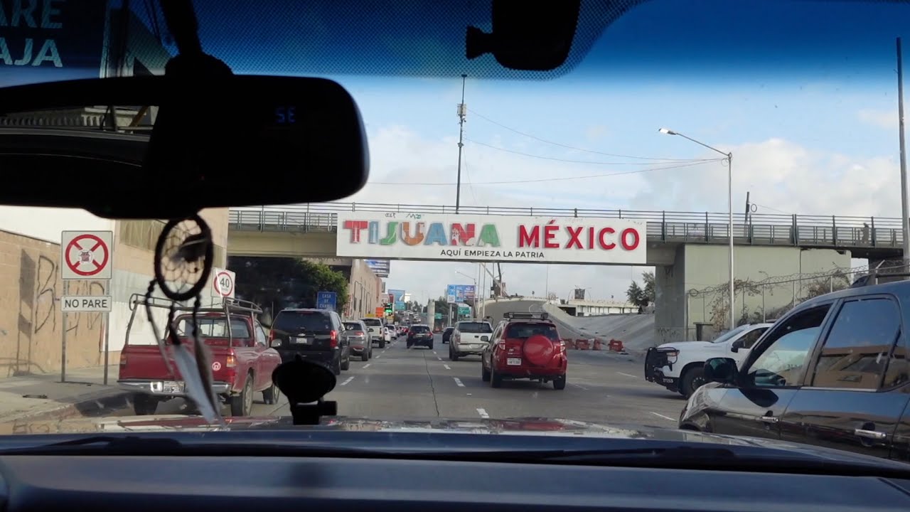 CRUZAMOS LA FRONTERA DE MEXICO Y NOS PARARON!
