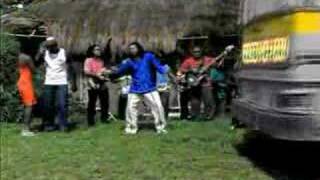 Video thumbnail of "tribo de jah - reggae na estrada"