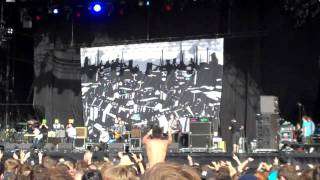 The Maccabees - One Hand Holding live @ Reading Festival 2010