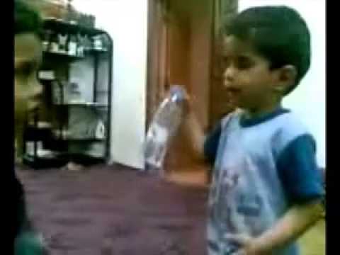 مهايطي صغير يله لوح عند امك