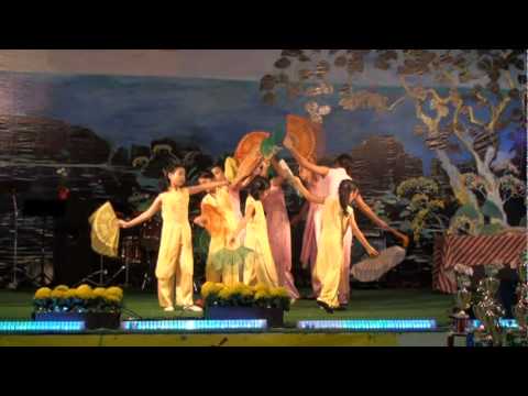 Tinh Luat Temple, 2011 Tet Festival Youth Dance Gr...