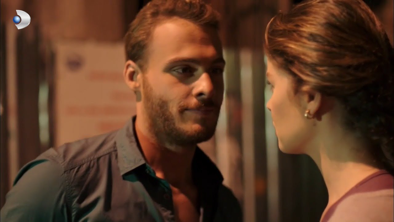 Ichkariga juda chiroyli qiz kirib keldi Seks mashinasi maymun anal video